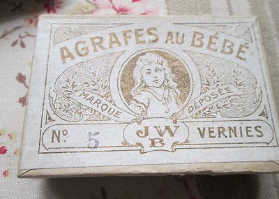 Antique 2  little box “Agrafes au BÃ©bÃ©/France